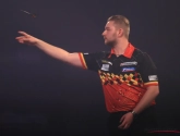 Dimitri Van den Bergh sprokkelt eerste punten in Premier League maar verliest wel opnieuw van Van Gerwen