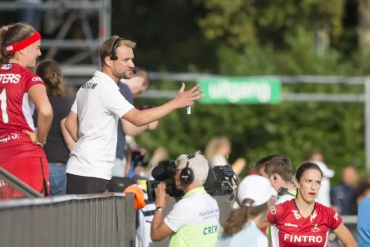 Sportief drama voor Red Panthers: geen deelname aan Olympische Spelen na verlies tegen China in shoot-outs